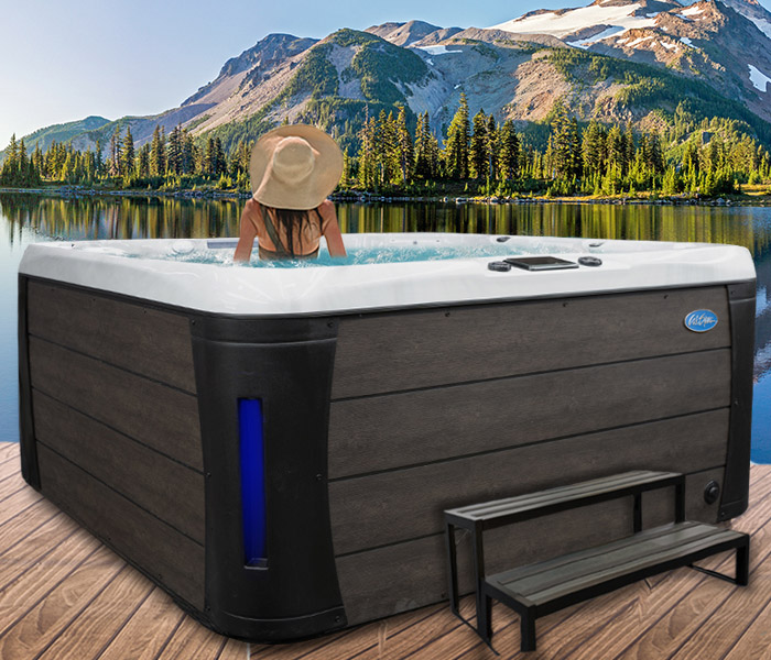 Calspas hot tub being used in a family setting - hot tubs spas for sale Paris